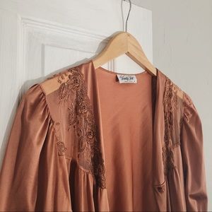 Vintage Vanity Fair Robe